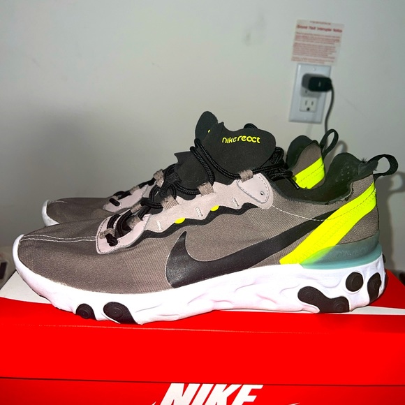 Nike React Element 55 - Picture 2 of 3